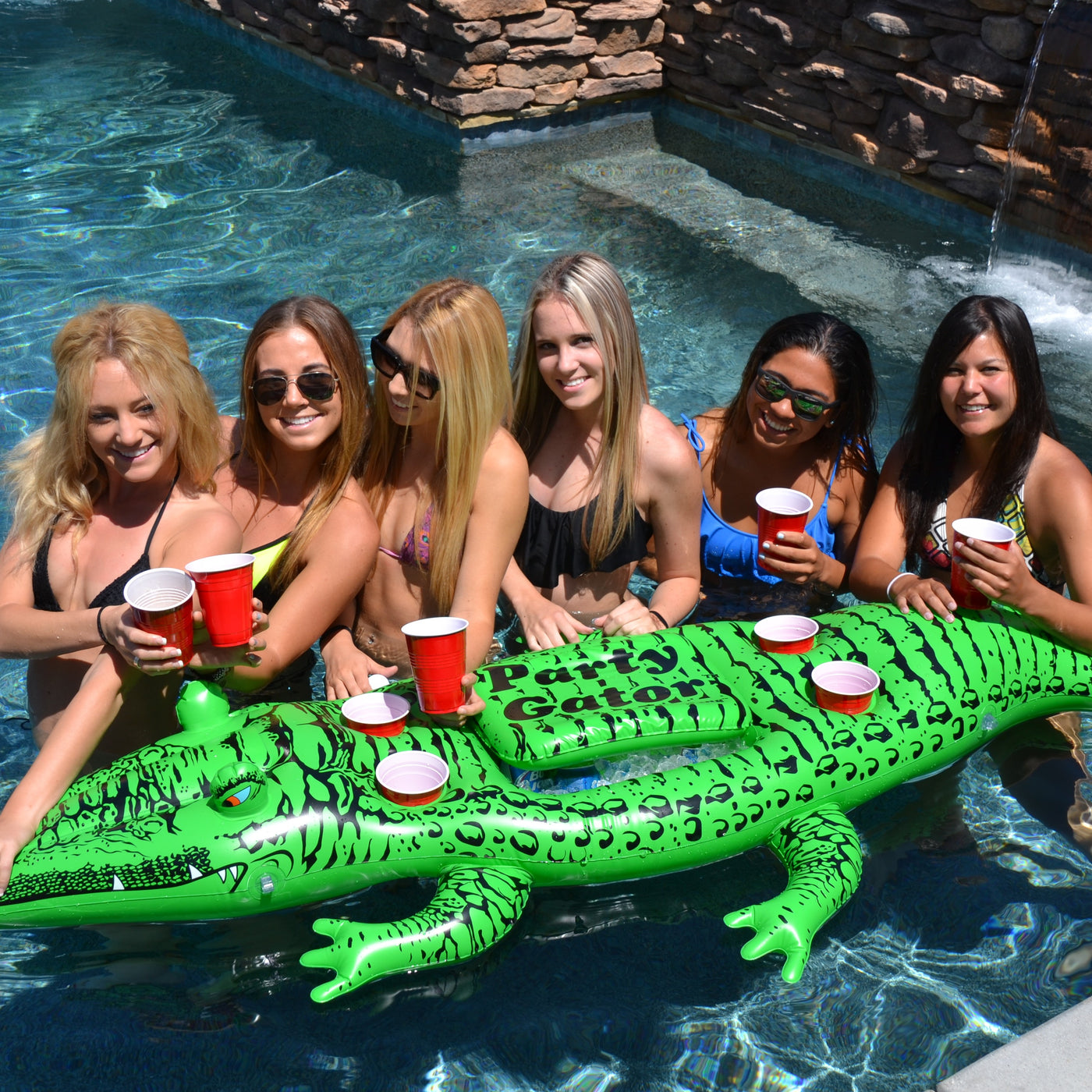 GoFloats Giant Party Floating Gator with Cooler & Cup Holders – GoPong
